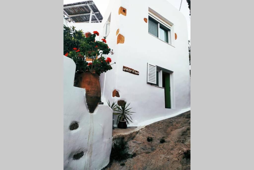 Traditional House Utopia Makri Gialos Holiday home Pevkoi